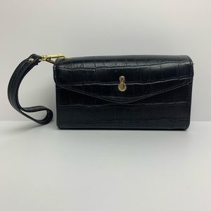 London Fog Black Crocodile Skin Wristlet Clutch